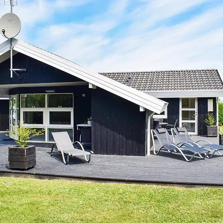 3 Bedroom In *
